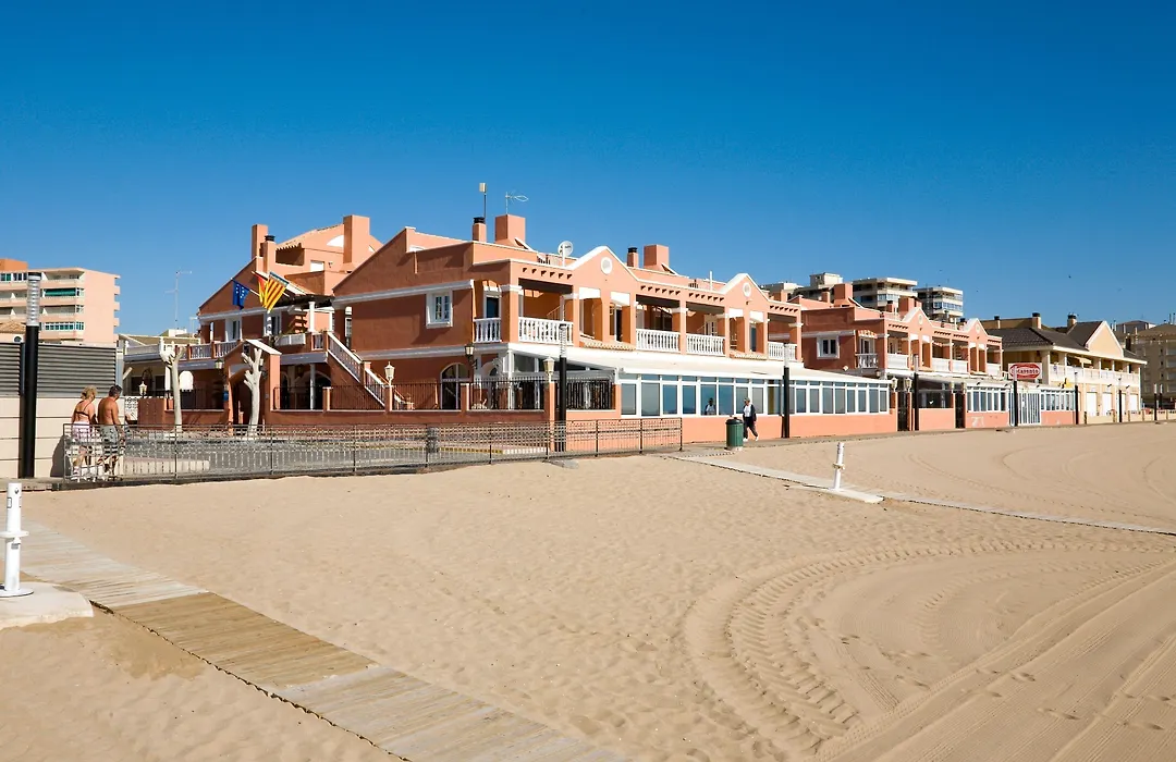 Lloyds Beach Club-1